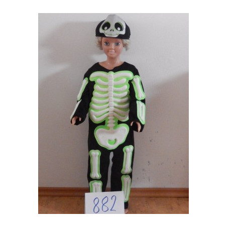 č. 882     kostlivec*