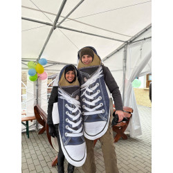 párový kostým bota, teniska