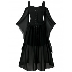 Černé šaty, gotika, zloba...