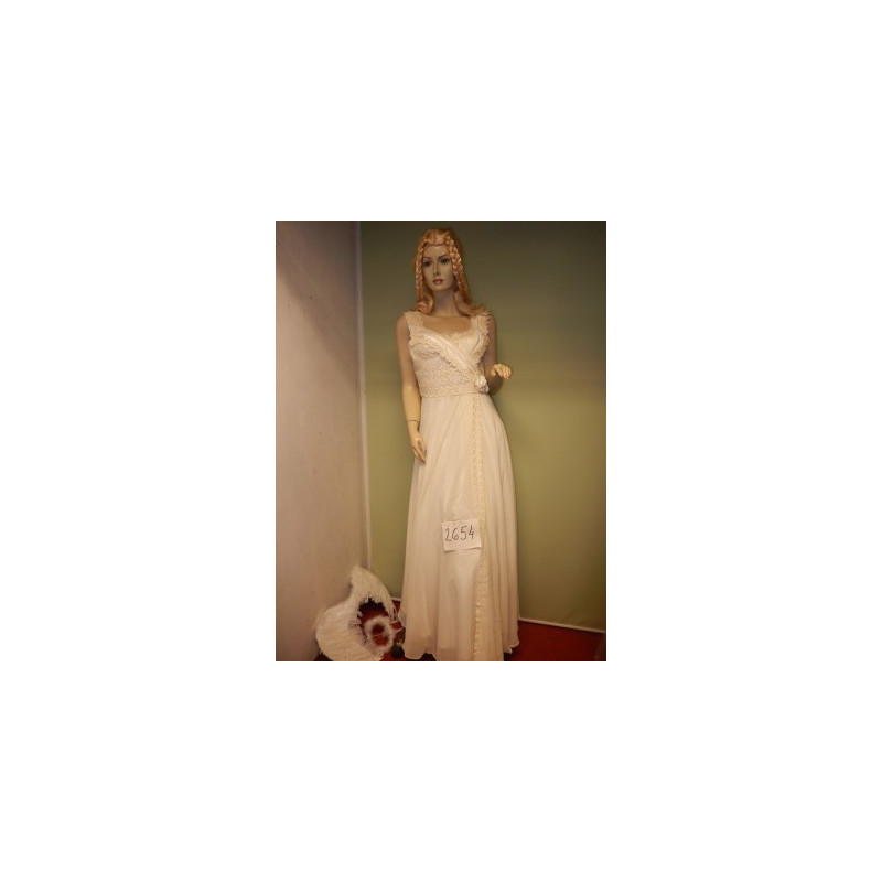 č. 2654 svat,. šaty