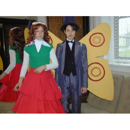 Maková panenka a  motýl Emanuel